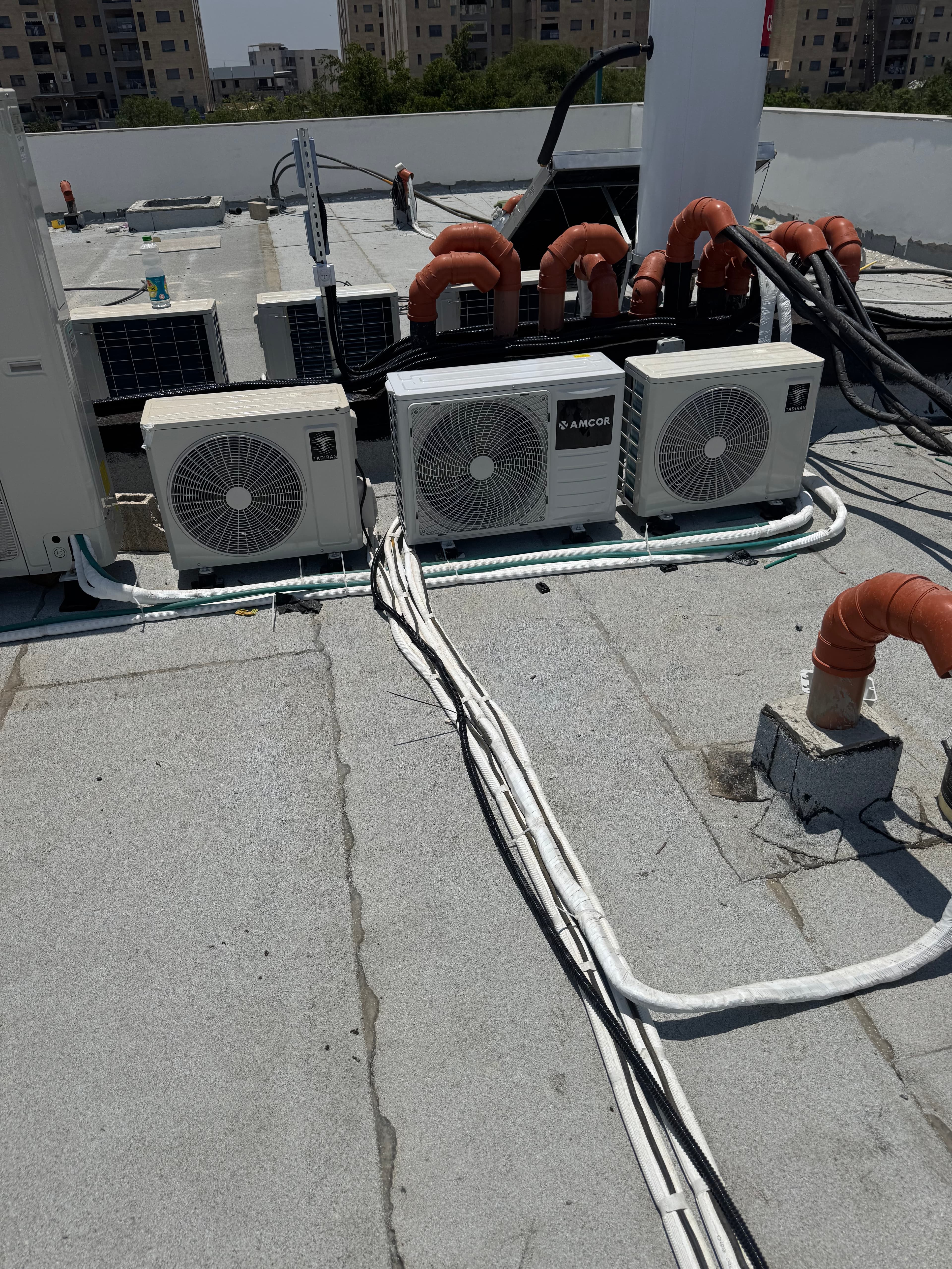 מערכת VRF על גג